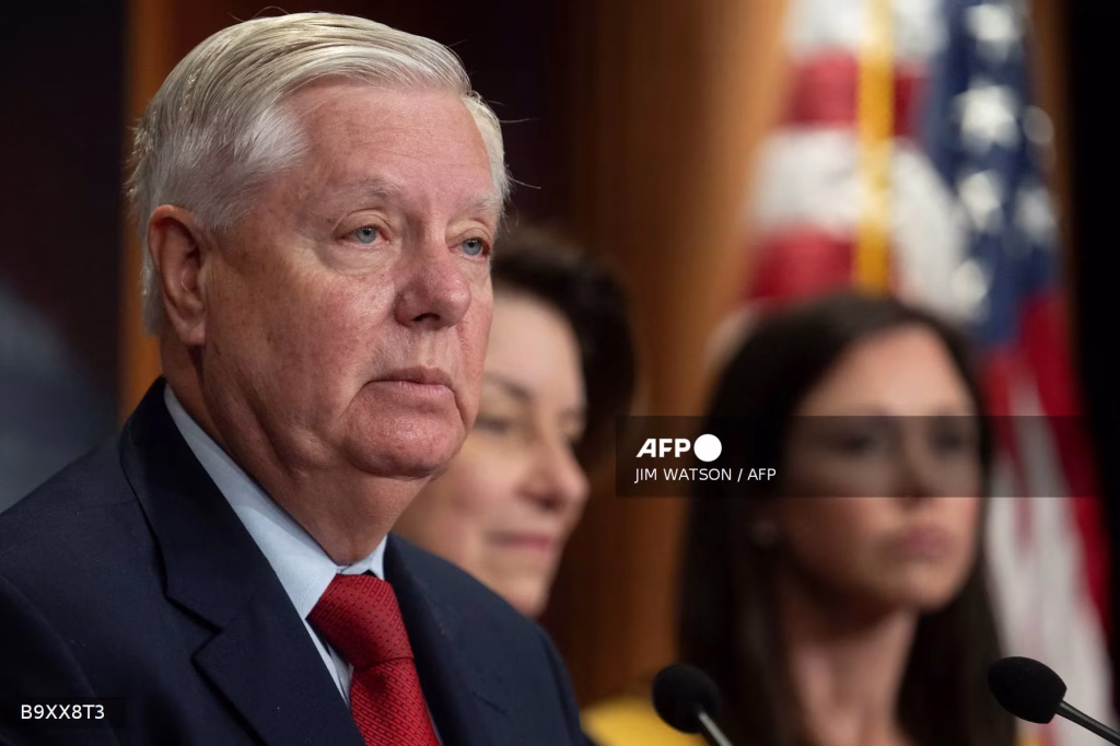 AFP__20260712__B9XX8T3__v1__Mockup__FilesUsPoliticsGrahamObit_1783842323